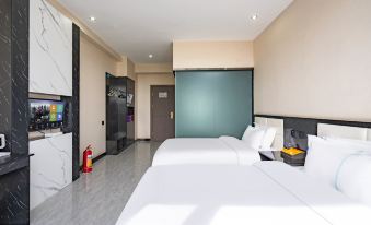 Yijiaxin Business Hotel