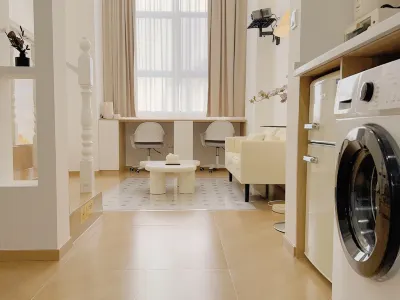 Qiduo Homestay (Yichang Fazhan Avenue) Hotels in Creek Tower/Yiling Wanda Square