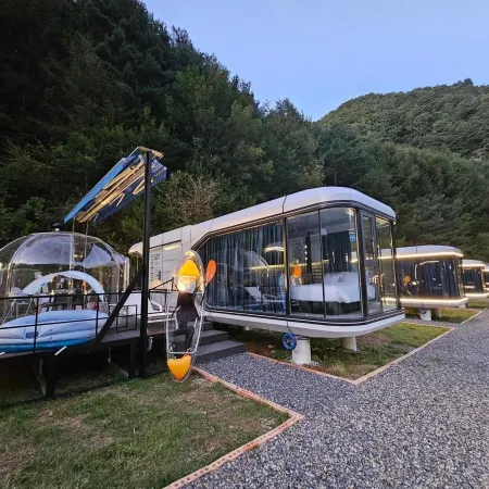 galaxy x hotel type caravan glamping&pension Отели рядом со станцией Пьёнчан-Йог