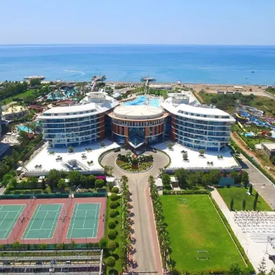 Baia Lara Hotel Hotels near Concorde pool