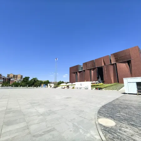 Kunming Dianchi Huayuxu Boutique Bieyuan