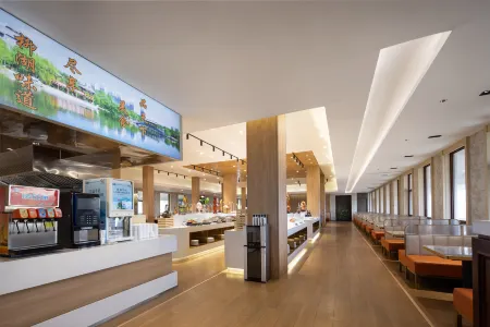 Liuhu Hotel (Hot Spring Garden Hotel) Отели в г. Дечжоу