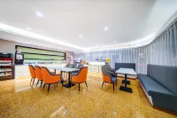 Xinhai Holiday Hotel