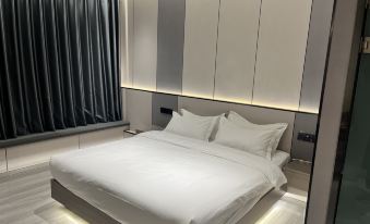 Ylan Hillman Hotel