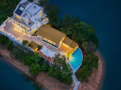 Huangshan Bandao Hu Hong Homestay (Taipinghu Scenic Spot Branch) Отели рядом с достопримечательностью «Село Фулуан»