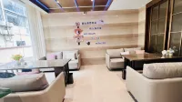 Grand Rezen Jiuzhaigou Resort - bar