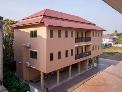 Chiang Kham Ruk Khun Hotel Các khách sạn gần Wat Ban Pu
