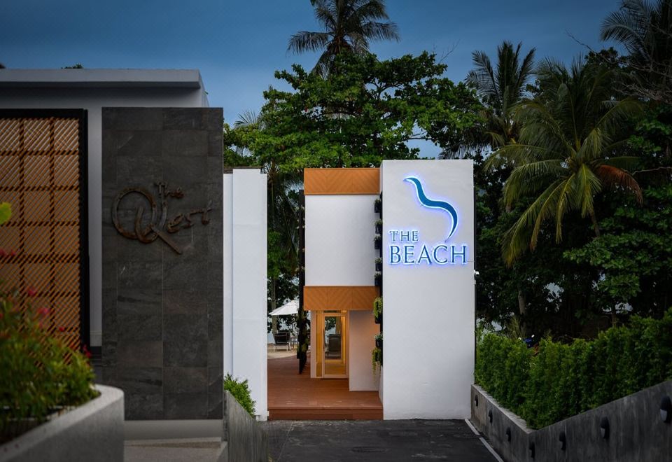 더 비치프런트 라와이 수영장