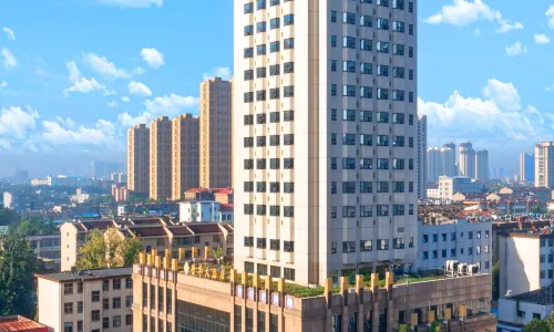 Linyi Ronghua Hotel (People's Square Railway Station)