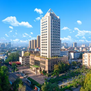 Linyi Ronghua Hotel (People's Square Railway Station)