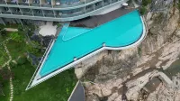 Wenzhou Wencheng Longqiyuan Wonderland Hotel - Pools