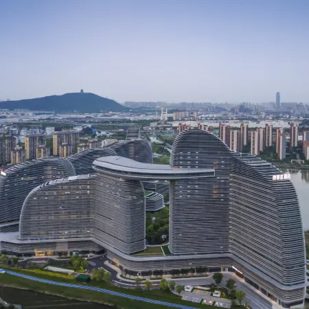 Palace Hotel (Huzhou High speed Railway Station Branch)