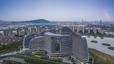 Palace Hotel (Huzhou High speed Railway Station Branch) Hotels near Yuanxiangxiaozhen Sceneic Area