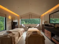 The luxury resort hotel - スパ