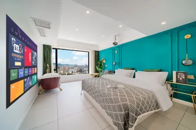 Yunshang High-Rise River View Hotel (Chongqing Jiefangbei Pedestrian Street) Hotel a 