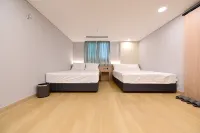Seoul DDJ STAY - Hostales