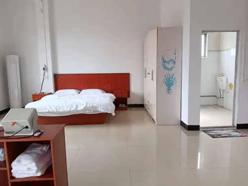 Haiyingju Homestay (Golden Beach on Wanwei Island)