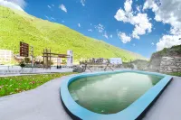 Kangding Cave Hot Spring Hotel - Pool