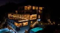 Shanglin Yikesong Homestay - parking