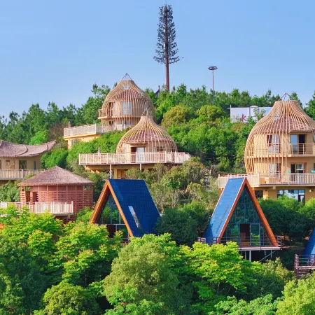 Hubei Natural Mountain Logde Resort Hotel.
