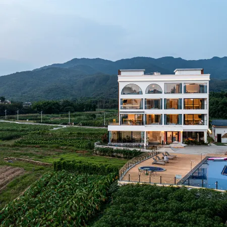 Reddy Mountain Residence