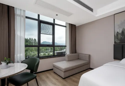 GreenTree Inn·Smart Choice (Chizhou Qingyang Bus Station Branch) - 2-Star
