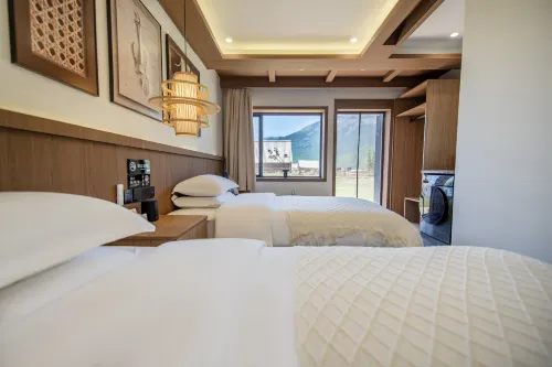 Muye• Vacation Time Snow Mountain View Resort Homestay (Kanas Scenic Area Branch) - 2-Star