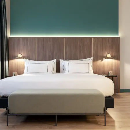 Meliá Milano Отели рядом с достопримечательностью «Тре Торри ди Греко»