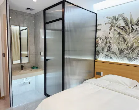 Fuyu Shuanglu Business Hotel