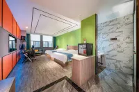 光域電競酒店（南寧三街兩巷朝陽廣場地鐵站店）