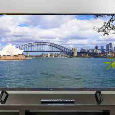 Stylish 4Bedroom Terrace House in Chippendale Rooms