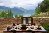 Lugu Lake Manchen Holiday Homestay - breakfast