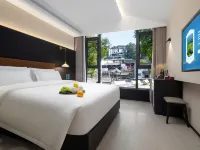 Shuiqi Longmen Hotel (Huaihua HongJiang Ancient Mall) Hotels in HongJiang