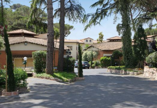 야외 수영장 시설