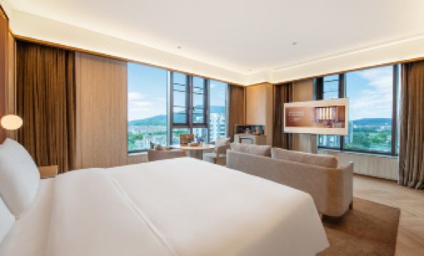 Crystal Orange Huzhou Renhuang Mountain