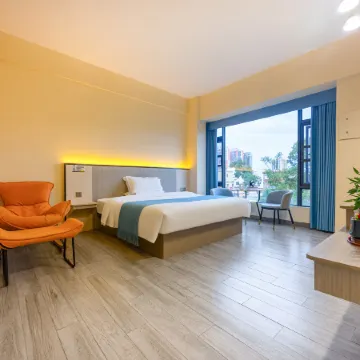 Luoding City Story Hotel Отели рядом с достопримечательностью «Luoding Jiangbin Park»