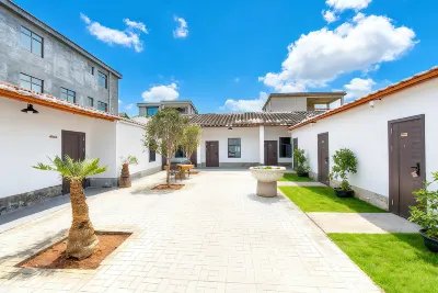 Jinglun Courtyard Resort Hotel (Beihai Yintan Avenue) 홍수린&위엔보위엔 호텔