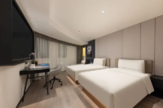 Hangzhou West Lakeside Longxiangqiao Subway Station Yaduo Hotel