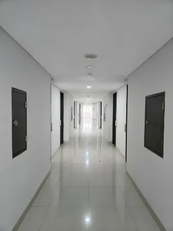 Apartemen amazana cheapest,cozy with wifi,pool and gym by luckystay