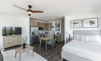 Placemakr Huntsville - MidCity District