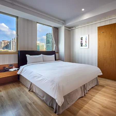 Oursea Hotel Отели рядом с достопримечательностью «Железнодорожная станция Shalu»