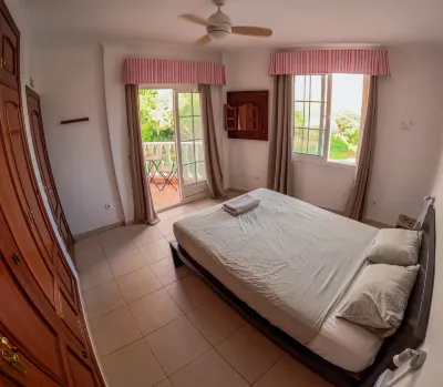 Duque Nest Hostel Hôtels à : 