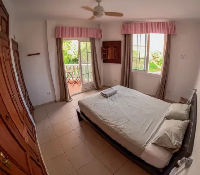 Duque Nest Hostel Hoteles en Costa Adeje