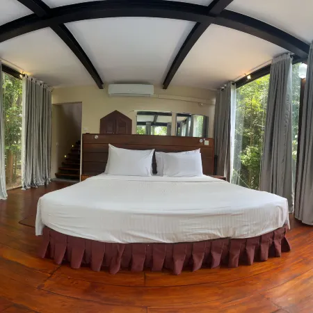 Arangala Forest Lodge