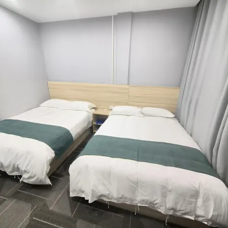 Yunge Hostel Отели в г. Гуйдин