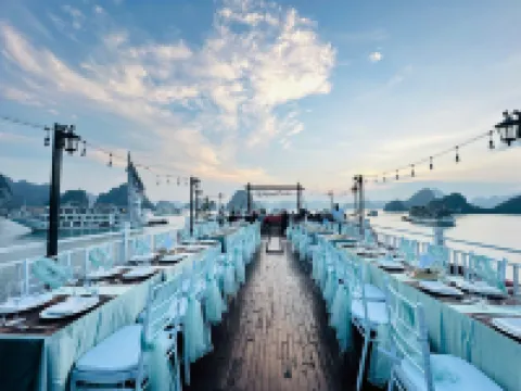 Le Journey 4 Star Ha Long Cruise 團洲住宿飯店