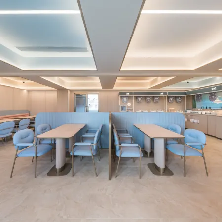 HanTing Hotel (Binhai Wuyue Plaza)