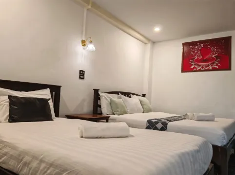 ห้องสแตนดาร์ดเตียงแฝดที่มีวิวเมือง (ปลอดบุหรี่)