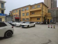 衛輝欣怡快捷酒店（衛輝汽車總站醫學院第一附屬醫院店） - 停車場