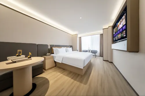 Ruijia Ruibai Cloud Hotel (Quanzhou Xintian City Square Xingxian Road Store）) - Parkering